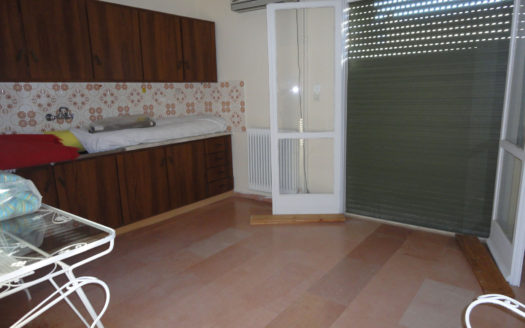 ΠΩΛΕΙΤΑΙ ΔΙΑΜΕΡΙΣΜΑ ΜΕ ΕΜΒΑΔΟΝ 110 τμ