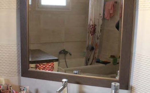 A corner and sunny detached house for sale in the Lefkaditika area